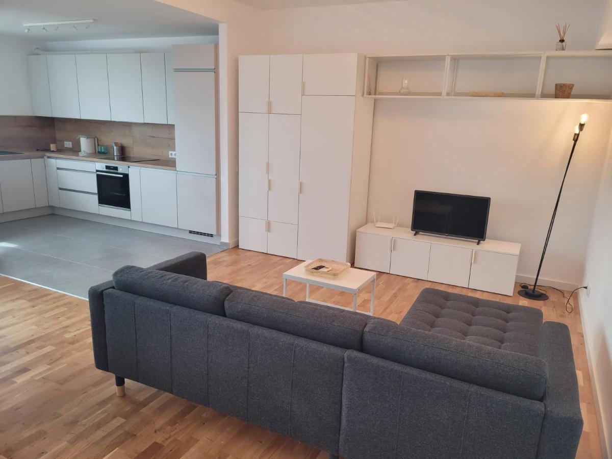 Apartment In Bucharest, Baneasa Green Area Exterior photo