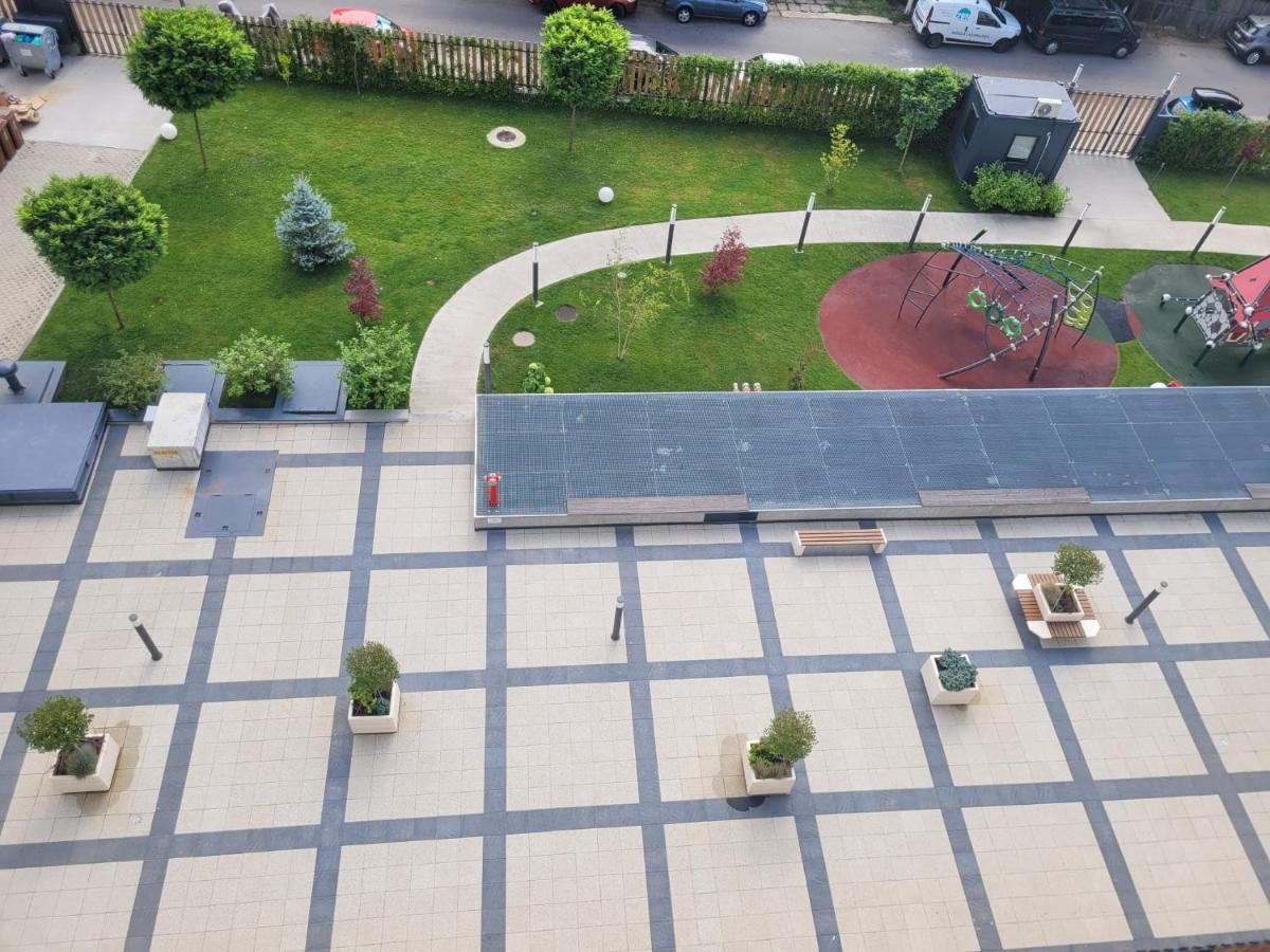 Apartment In Bucharest, Baneasa Green Area Exterior photo