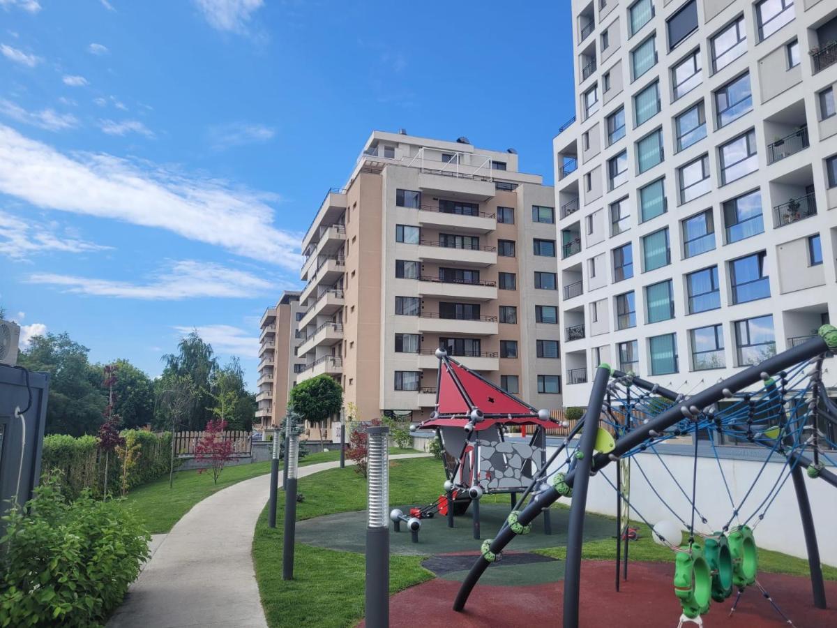 Apartment In Bucharest, Baneasa Green Area Exterior photo